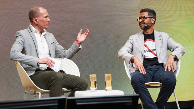 former WhatsApp manager Neeraj Arora presents his new social media network HalloApp at DLD Munich in conversation with Jannis Brühl