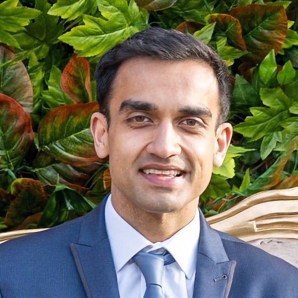 Profile image of Financial Times manager Aman Dogra