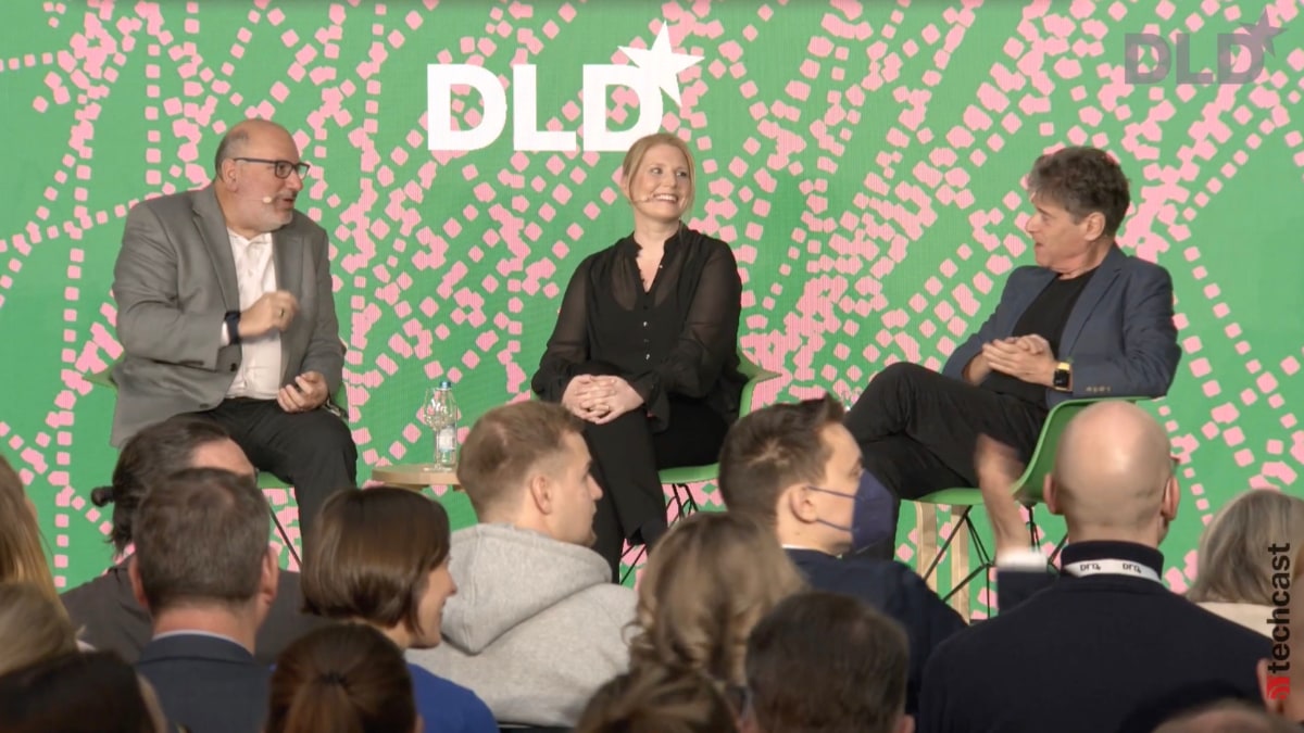 Panel discussion at DLD Munich about human-centered artificial intelligence, featuring Amy Wilkinson, James Landay and Andrew Keen