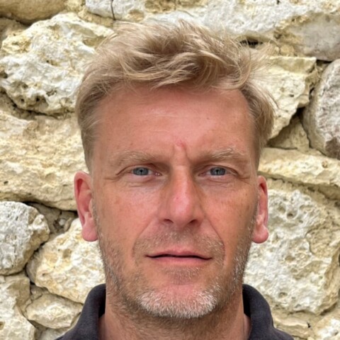 Profile image of Bart Nijsink, Head of Fundraising and Partnerships at the Sheltersuit Foundation