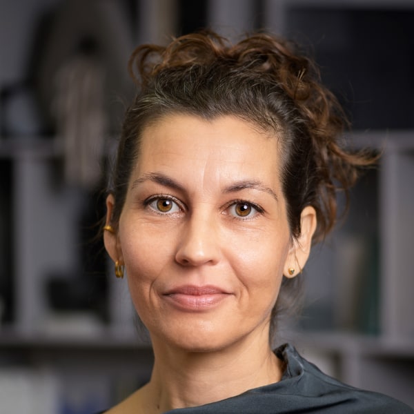 Portrait image of Efrat Friedland, founder of consultancy materialscout