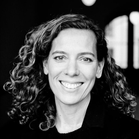 Black-and-white portrait photo of Miriam Wohlfarth, Co-CEO of Banxware