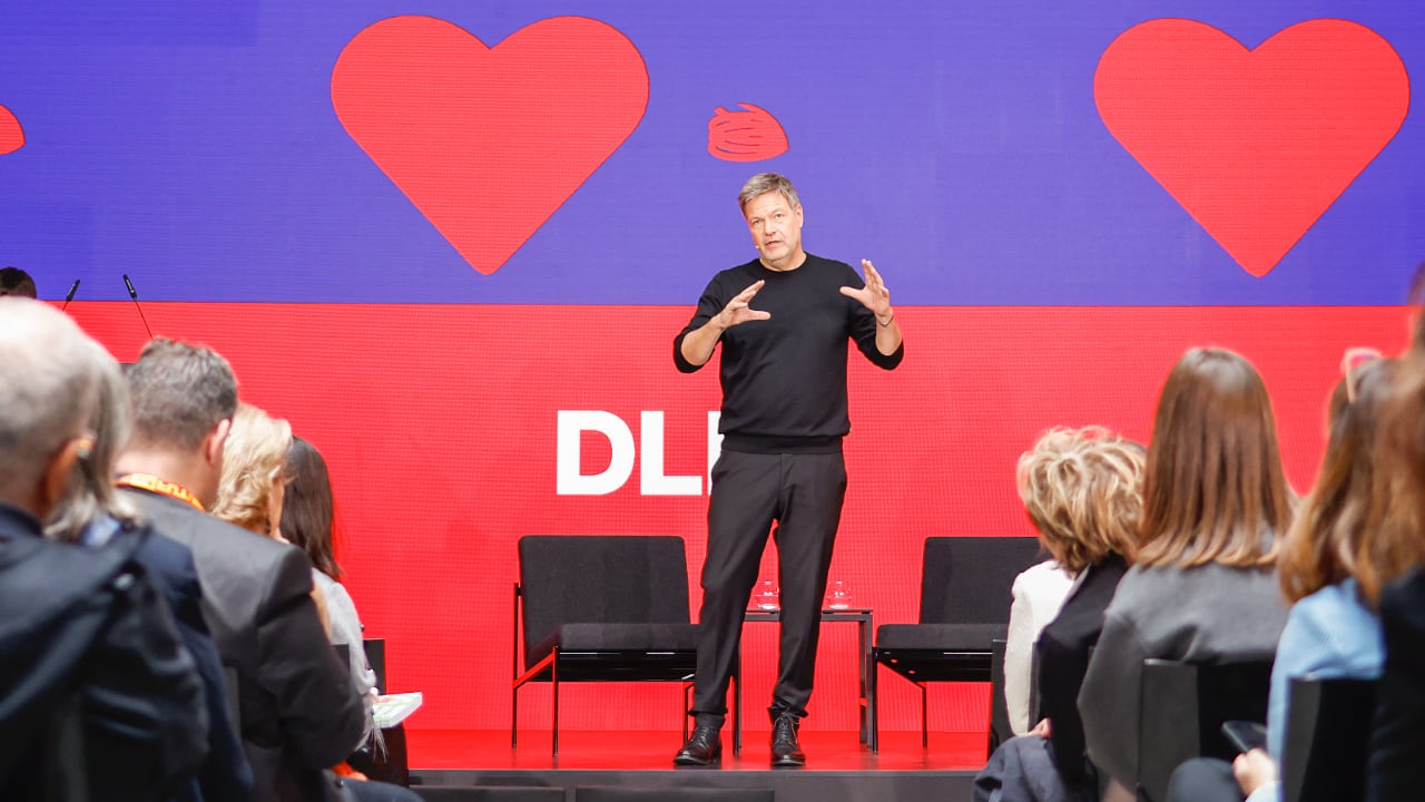 Video preview: German politician Robert Habeck speaking on stage at the DLD Munich conference in January 2025.