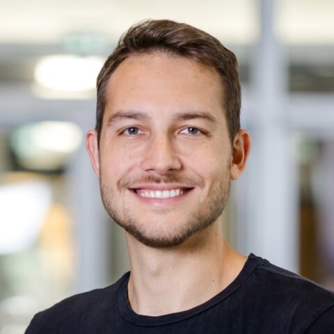 Headshot portrait of journalist Max Gilbert, Bayerischer Rundfunk.