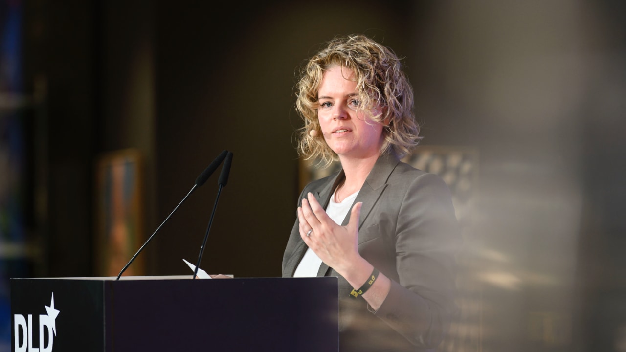 Alinda Vermeer (Limelight Foundation) speaking at the DLD Munich Conference 2026. Photo: Philipp Guelland for DLD / Hubert Burda Media