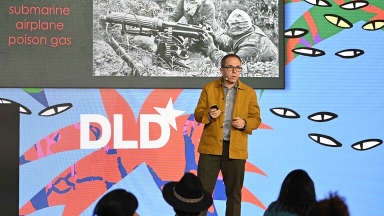Video preview of Kenneth Cukier (The Economist) speaking at the DLD Munich Conference 2026. Photo: Sebastian Gabriel / picture alliance for DLD / Hubert Burda Media