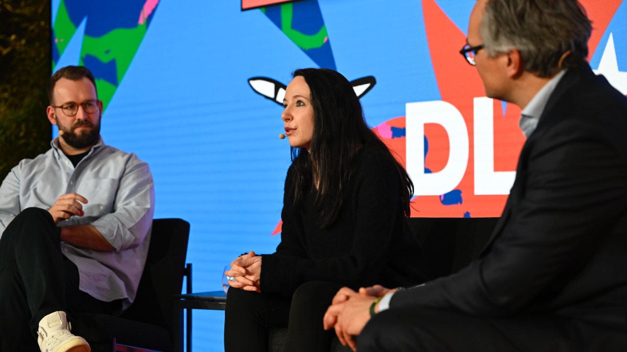Bastian Bergmann (Solsten), Johanna Pirker (School of Computation, Technical University Munich) and Christian Teichmann (Burda Principal Investments) speak at the DLD Munich 2026 conference. Photo: Sebastian Gabriel / picture alliance for DLD / Hubert Burda Media