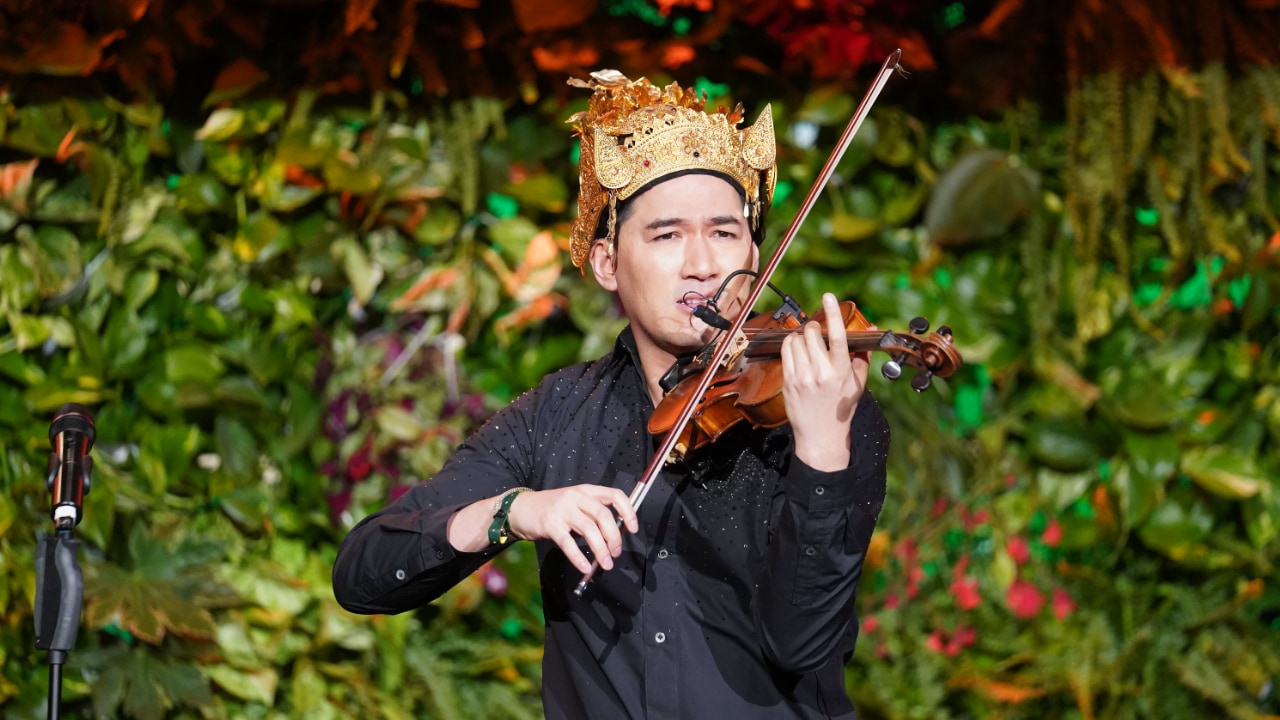 Iskandar Widjaja performing at the DLD Munich 2026 conference. Photo: Jason Harrell for Hubert Burda Media