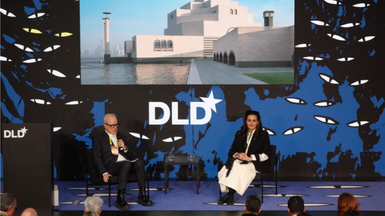 Video preview of Hans Ulrich Obrist (Serpentine) and Sheikha Al Mayassa Bint Hamad bin Khalifa Al Thani (Qatar Museums) speaking at the DLD Munich Conference 2026. Photo: Karl-Josef Hildenbrand / picture alliance for DLD / Hubert Burda Media