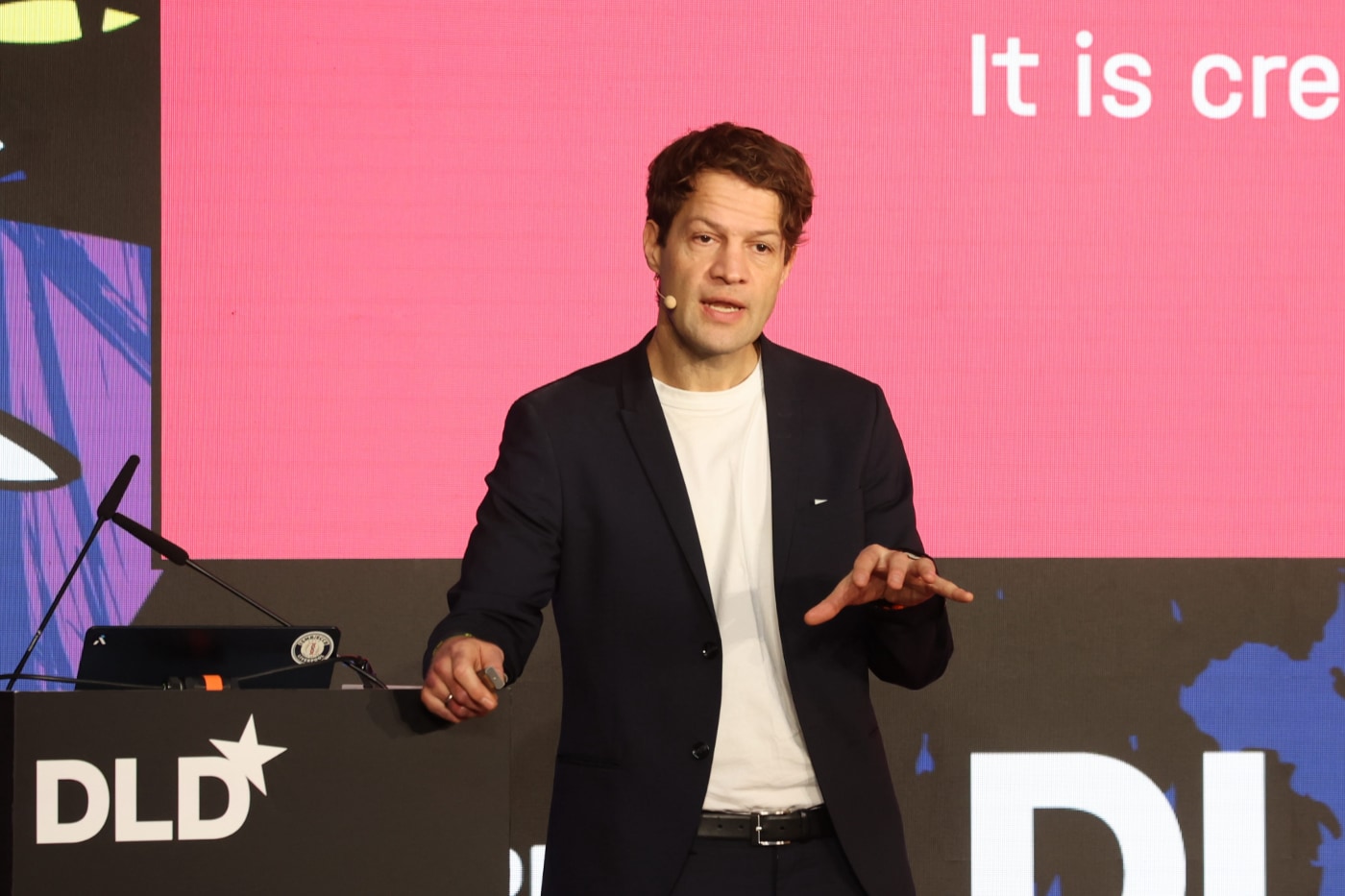 Fabian Theis, Helmholtz Munich, on stage at the DLD Munich 2026 conference. Photo credit: Karl-Josef Hildenbrand / picture alliance for DLD / Hubert Burda Media